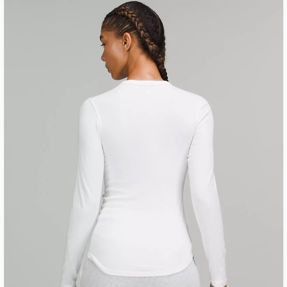 Lululemon Shirt- NWOT - Picture 10 of 11